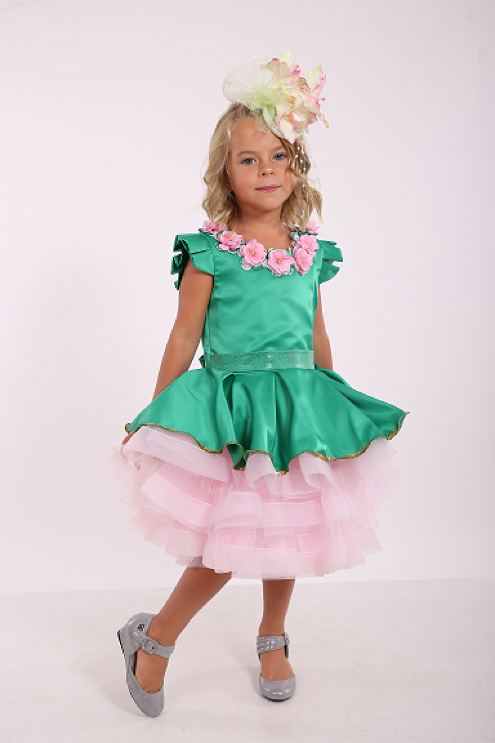 Carnival costume flower lily