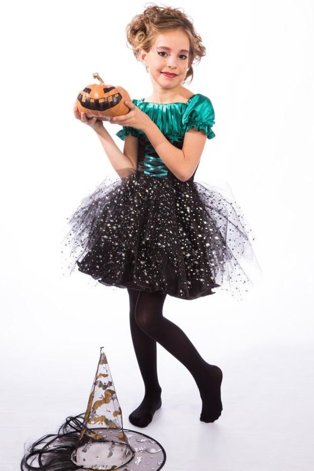 Карнавальний костюм для дівчинки Відьма - Ведьмочка зелена