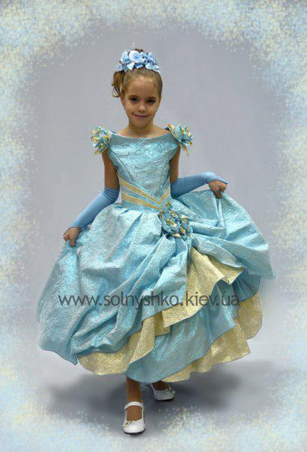 Ошатне плаття для дівчинки Королева Тая-1