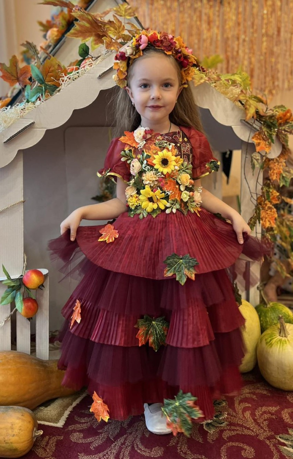 Carnival costume Autumn Bordeaux 1