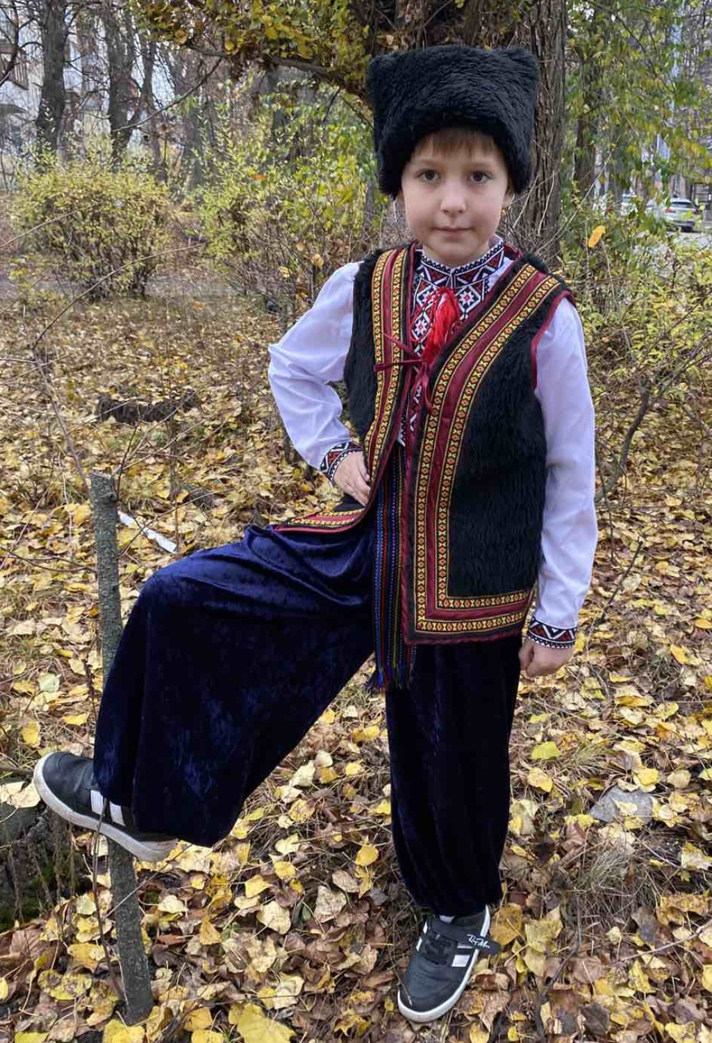 Костюм Колядник Гуцул Миколай українець Козак