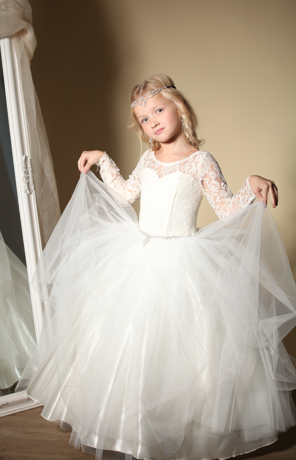 Ошатне плаття для дівчинки Фаїна айворі