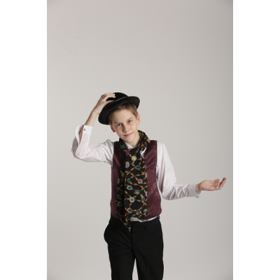 Джентльмен XIX ст., Стиляга, Голохвастов (За двома зайцями), Буржуа 