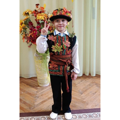 Caranvalny suit for the boy Month October (Zhovten)