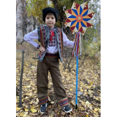 Костюм Гуцул Колядник Харитон хакі українець Козак