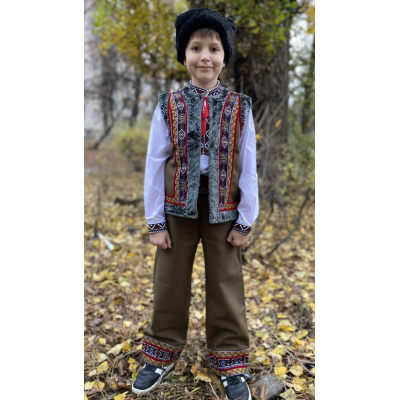 Костюм Гуцул Колядник Харитон хакі українець Козак