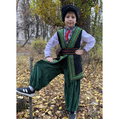 Костюм Гуцул Колядник Мирон українець Козак