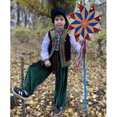 Костюм Колядник  Гуцул Богдан зелений українець Козак