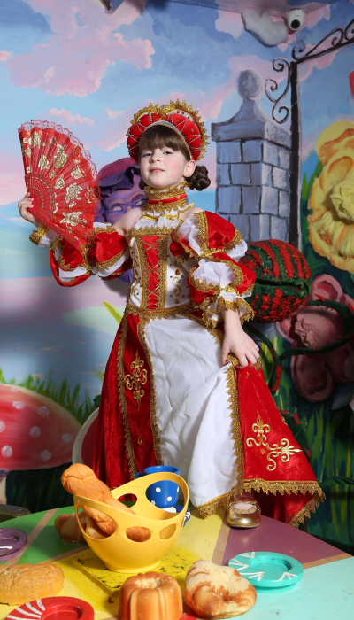 Карнавальний костюм Королева Австрійська №3 Червона королева