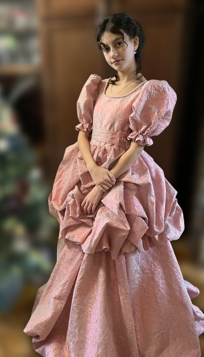 Сукня королева парча пудра