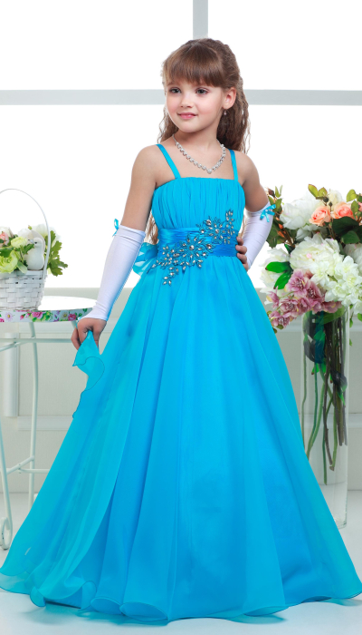 Елегантне плаття для дівчинки 8716